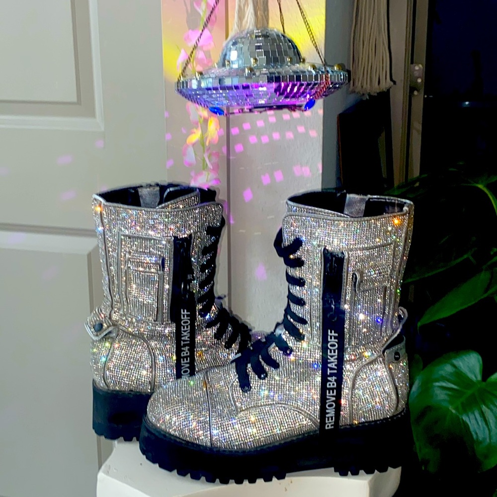 Limited edition DOLLSKILL Billionaire Bling Boot Sz 7